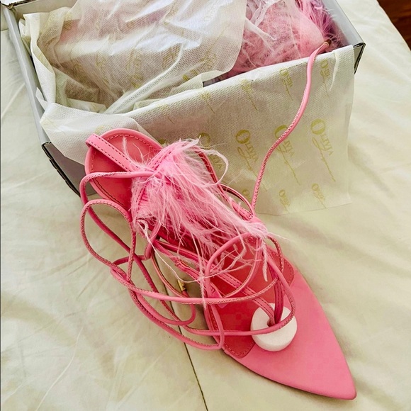 SALE ⭐️ Lulu's Pink Feather Wrap Up Heels gold #pink authentic genuine namebrand - Picture 10 of 17
